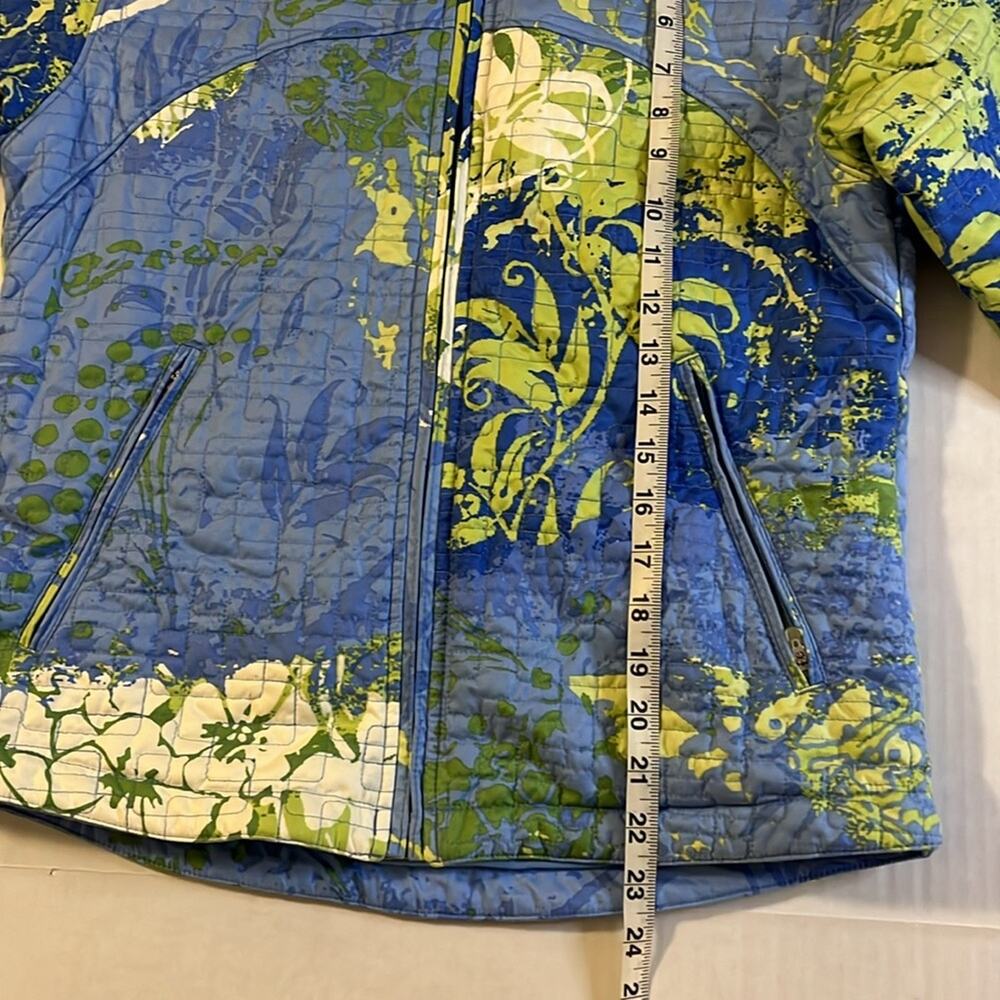 Obermeyer Women's Ski Jacket Size 8 Light Blue Print Quilted Zip Front Pockets - Picture 10 of 15